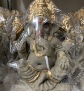 Ganesh idol 1:4inch Eco-Friendly(Dissolves in 45mins)